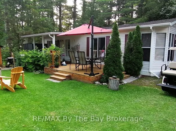 85 Theme Park Dr #G4, Wasaga Beach, ON L9Z 1X7