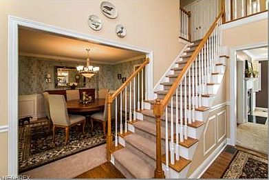 2nd image of 8221 Valley Dr