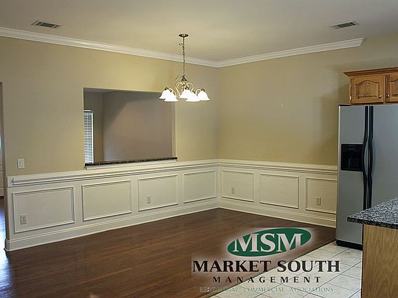 4th image of 116 Live Oak St
