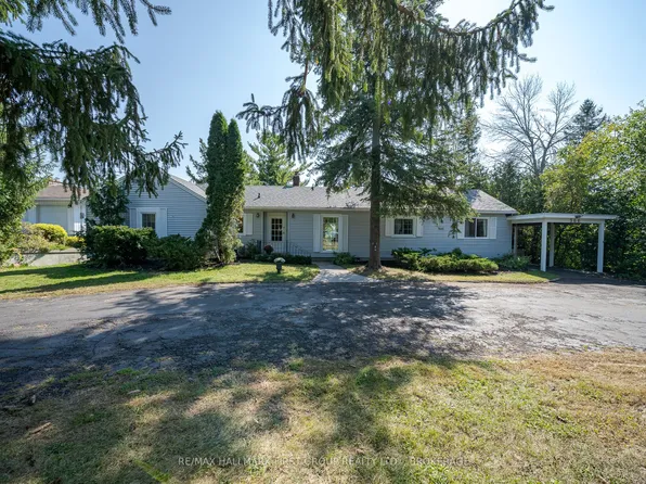 366 Dundas St W, Greater Napanee, ON K7R 2B6