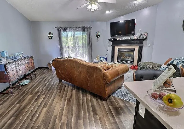 3627 Thornhill Cir E #3627 — Photo 3