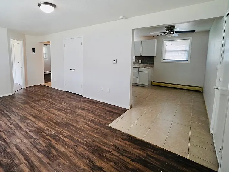 615 W Bennett St #1 — Photo 8