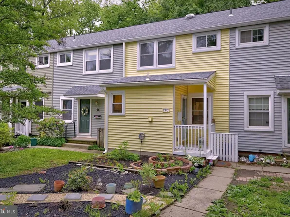 19 Hillside Rd, Greenbelt, MD 20770