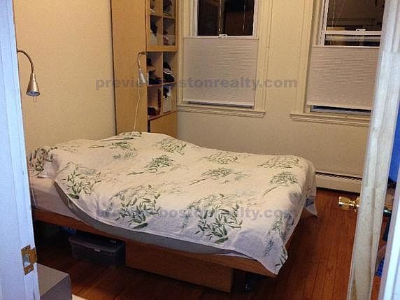 2nd image of 1843 Commonwealth Ave #4E