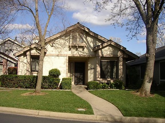 3rd image of 1630 Woodhill Dr