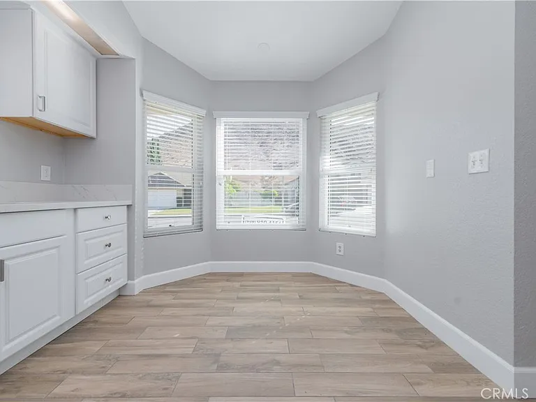 12032 Weeping Willow Ln — Photo 7