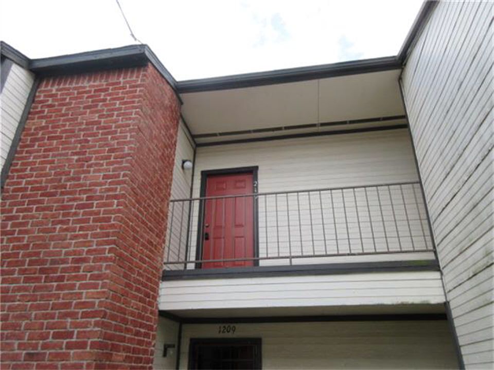 1st image of 13480 S Thorntree Dr APT 202