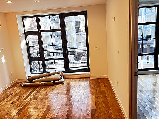 3rd image of 4121 23rd St APT 4C