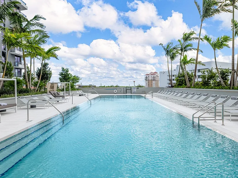 Lumaire West Palm Beach — Photo 30