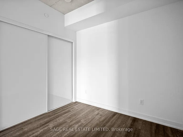 665 Queen St E #514 — Photo 21