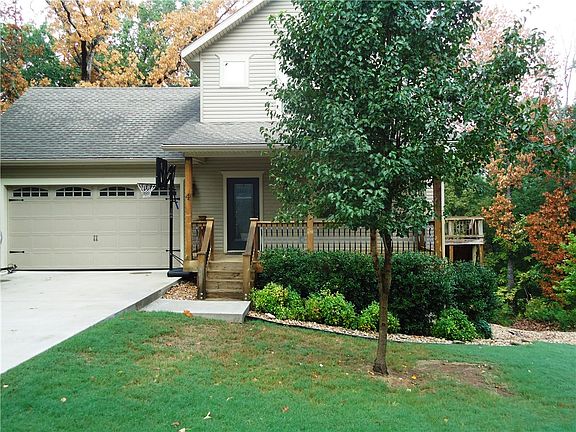 2nd image of 4 Shropshire Dr