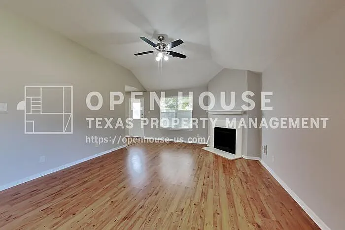 26912 Castlecliff Ln — Photo 3