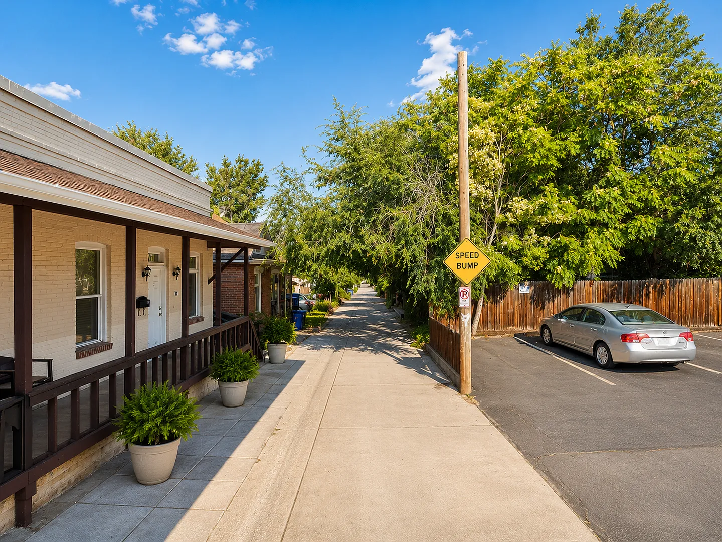 862 East Menlo Avenue — Photo 3