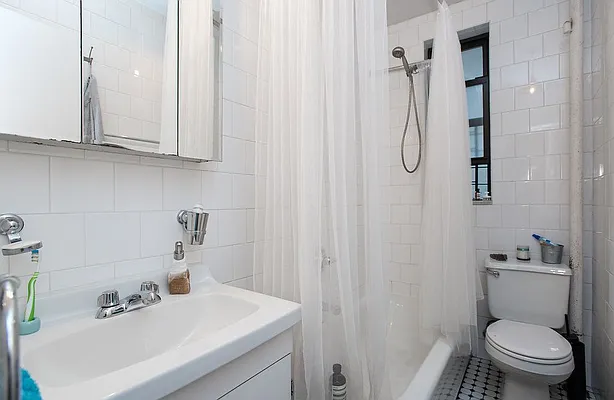 Rented by Emor Management Inc. | media 59