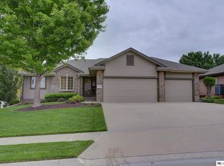 10025 S 179th St, Omaha, NE 68136