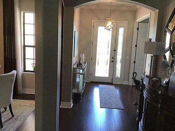 5th image of 10232 Belcrest Blvd