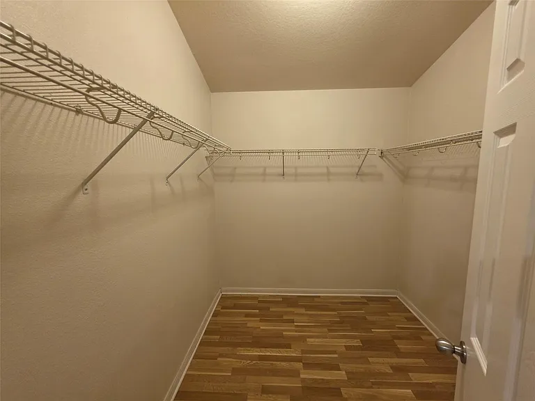 2403 Pinpoint Dr — Photo 8