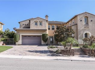 18394 Lakepointe Dr, Riverside, CA 92503