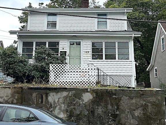 2nd image of 169 Pine St