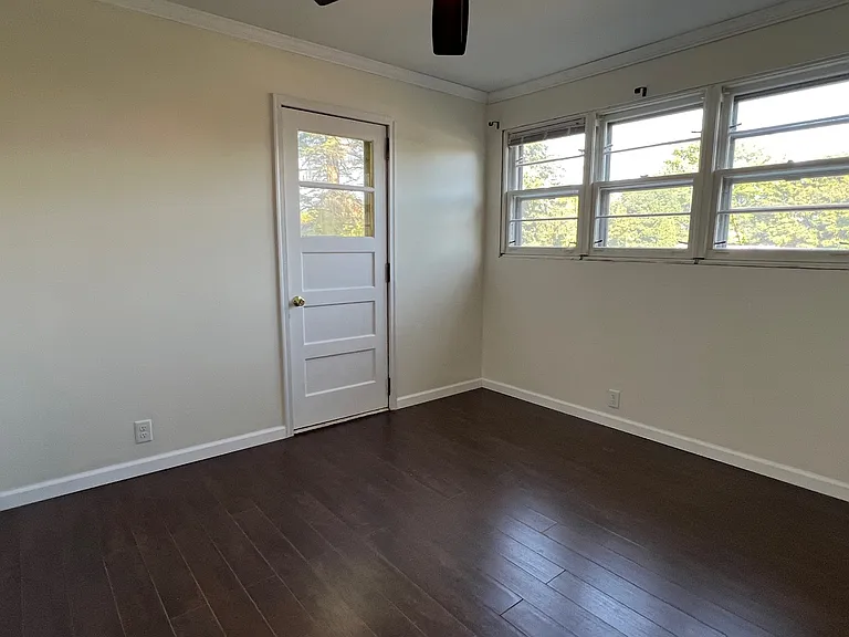 445 W Hewitt Ave — Photo 9