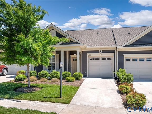2nd image of 1433 Avondale Woods Dr