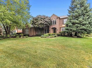 17174 Orchard Ridge Rd, Northville, MI 48168