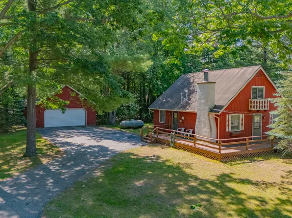 120 Vienna Ct, Houghton Lake, MI 48629