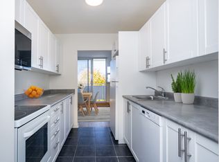 6320 Valley Way #405, Niagara Falls, ON L2E1Y5