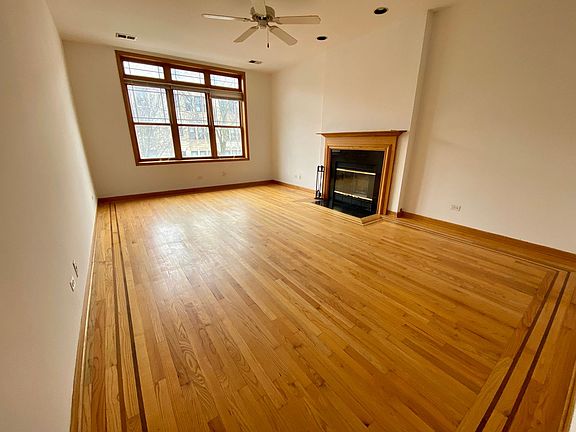 5th image of 4233 N Kenmore Ave APT 1N