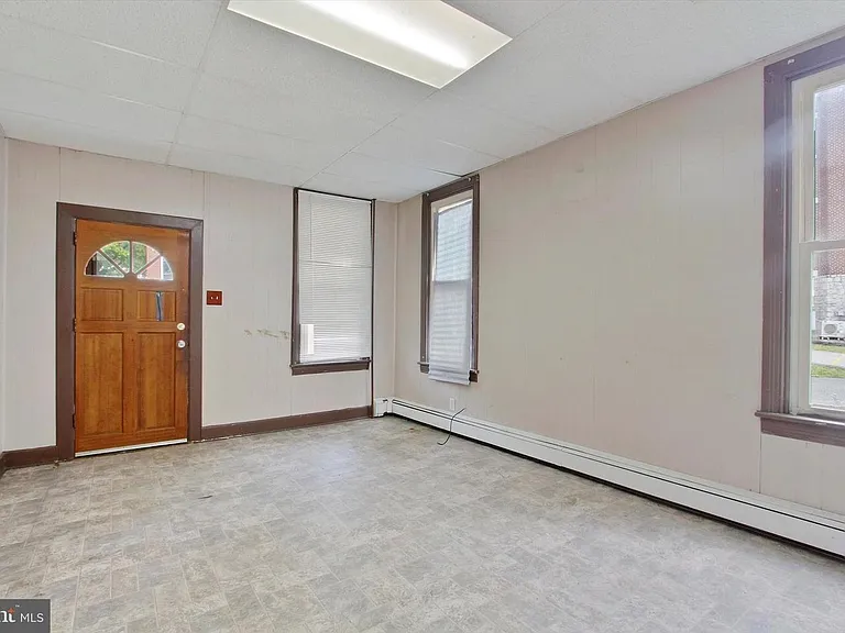 28 N Lehman St — Photo 15