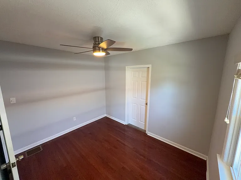 4912 Laurel Ave — Photo 26