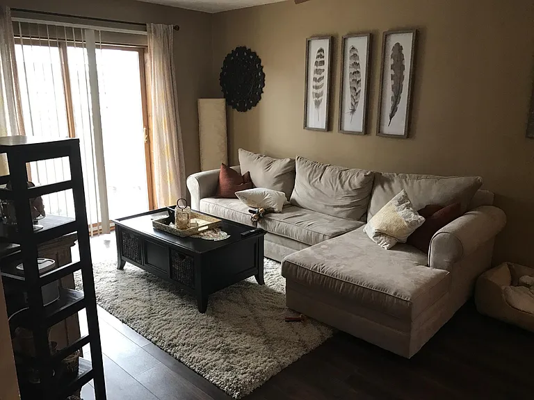 144 Oneida St #7 — Photo 1