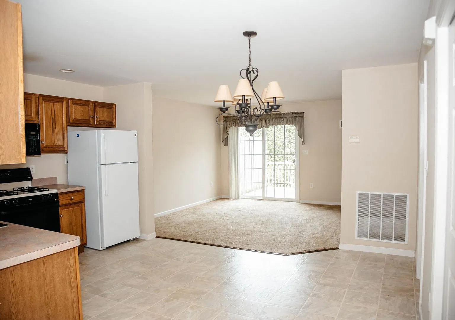 746 Mount Gretna Rd — Photo 2