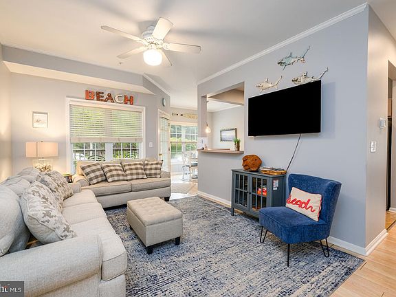 5th image of 4302 Sand Piper Dr