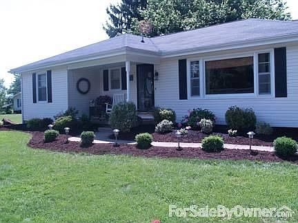 1st image of 3735 Meadowbrook Dr