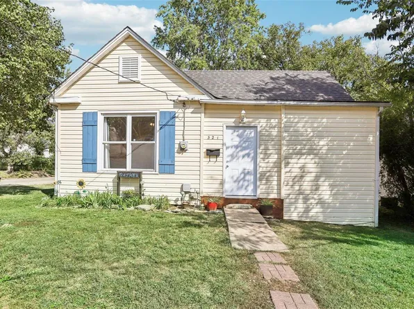 321 N 7th St, De Soto, MO 63020