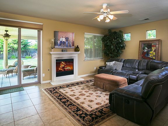 2nd image of 416 Sienna River Ct