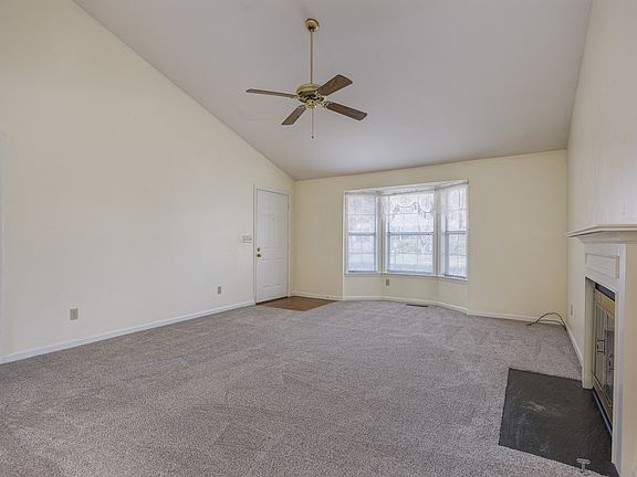 5th image of 230 Pepper Ridge Cir