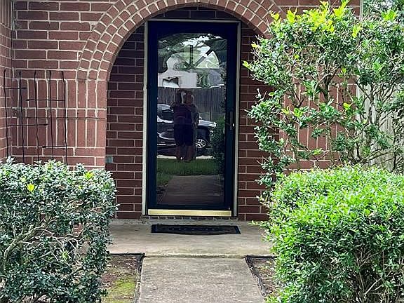 4th image of 4615 Twin Elm Dr