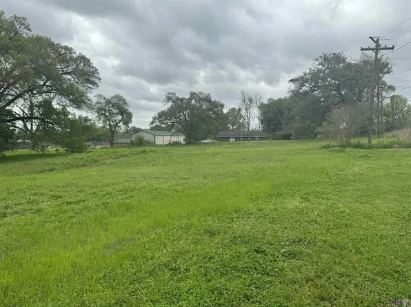 W Feliciana Pkwy, Saint Francisville, LA 70775
