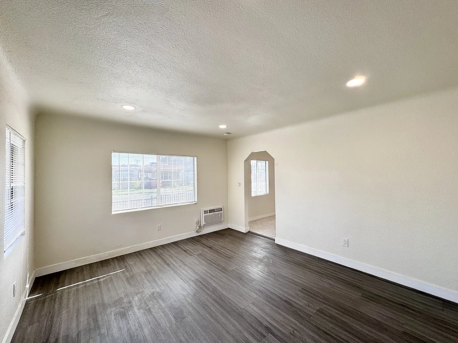 1 bed, 550 sqft, $1,895 — Photo 4