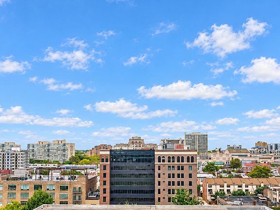 5th image of 2101 Market St Unit 801