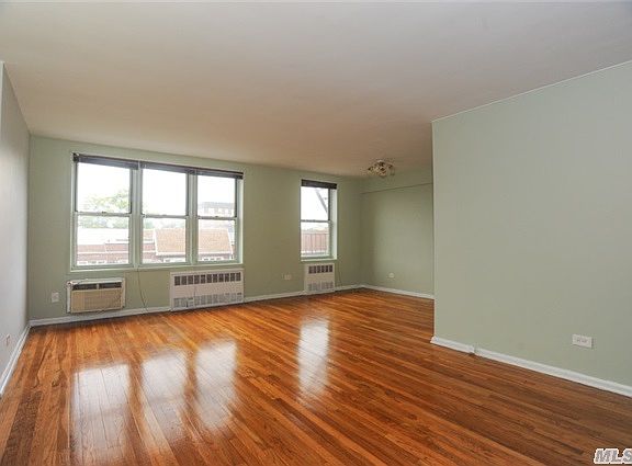 2nd image of 770 Ocean Pkwy