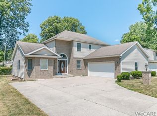 1072 Cameron Ln, Lima, OH