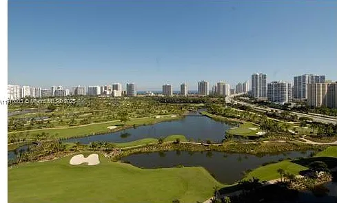19501 W Country Club Dr #Penthouse 06 — Photo 28