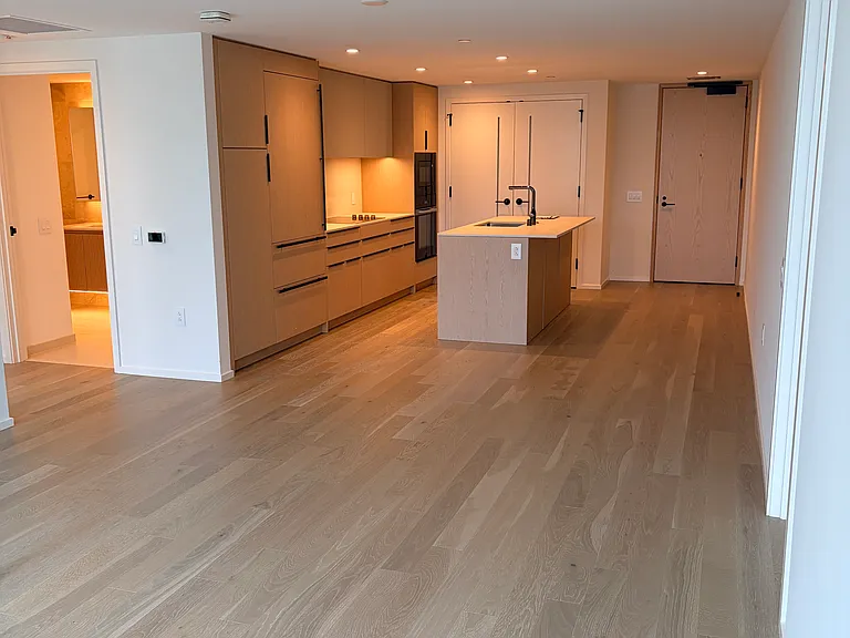 333 Ward Ave #911 — Photo 14