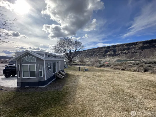 31465 Moore Road NE #706, Coulee City, WA 99115