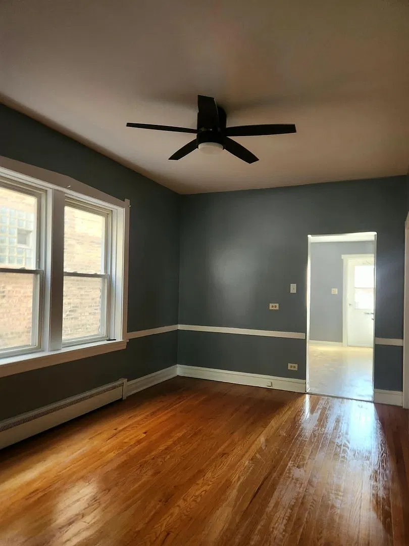2 bed, 1000 sqft, $2,100 — Photo 2