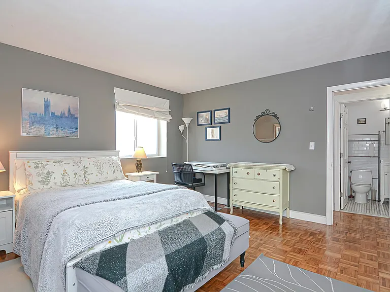 18 Pond St #7 — Photo 11