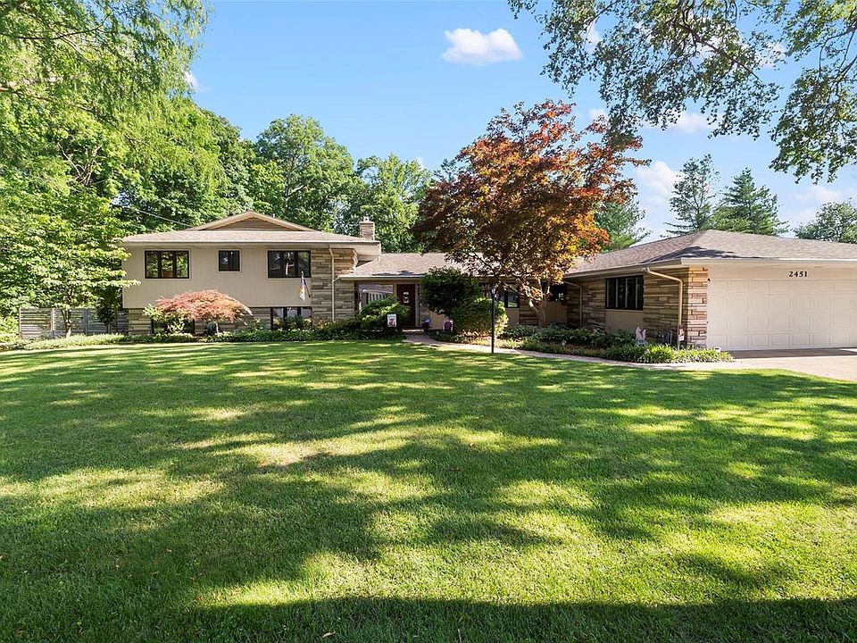 1st image of 2451 Brookwood Dr